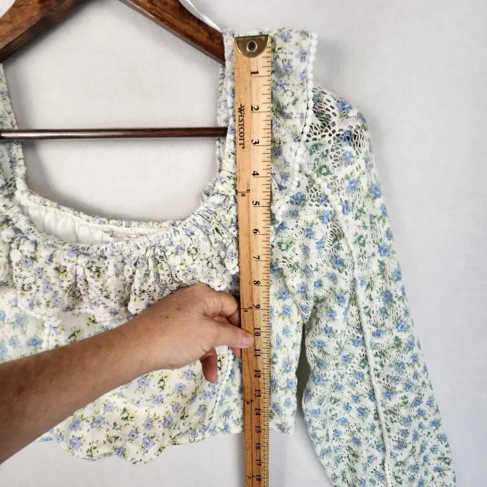 House of Harlow 1960 Floral Crop Blouse Womens M Blue Ruffle Cottagecore EUC - Picture 11 of 16